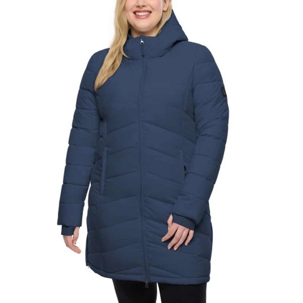 Lolë - Women's Long Packable Puffer Jacket - Picture 4 of 12